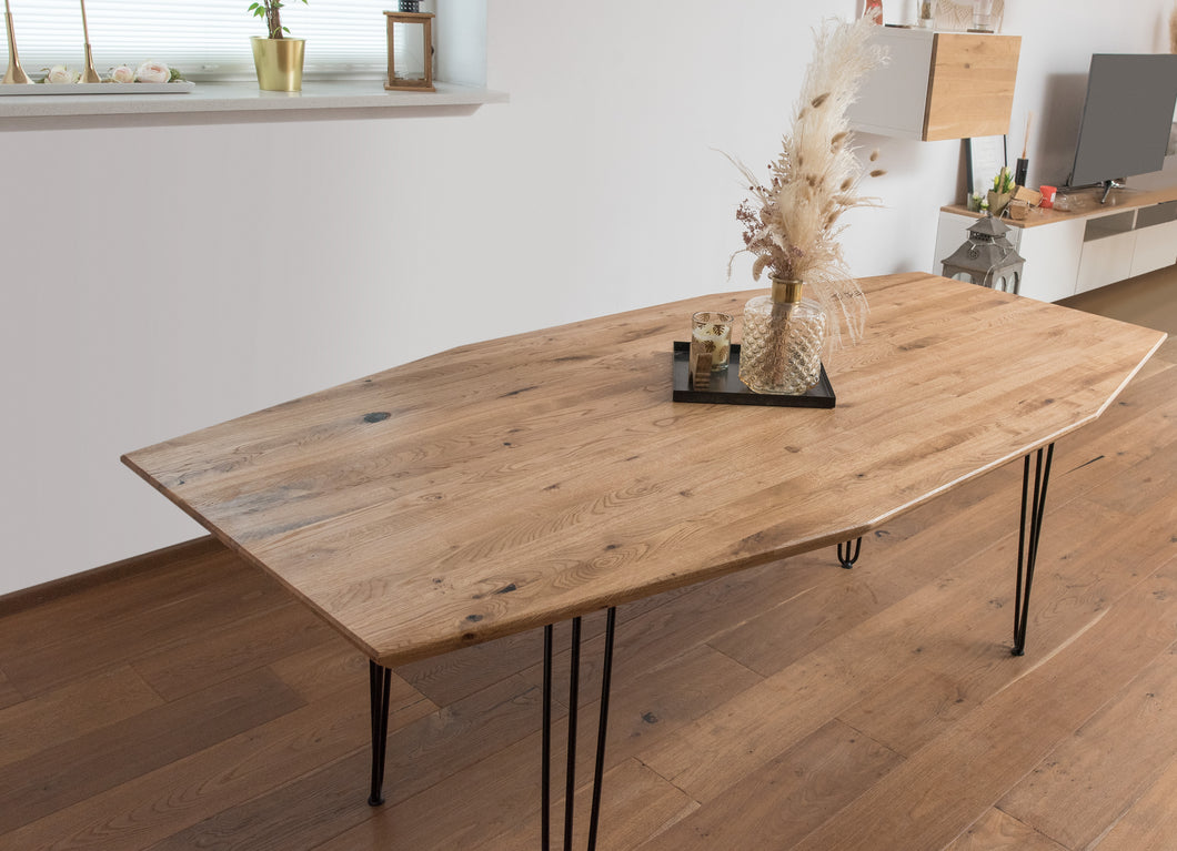 Kernige Königin - Handgefertigter Holztisch von Kernige Tische